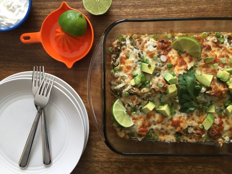 Vegetarian Green Chile Enchiladas How to Eat