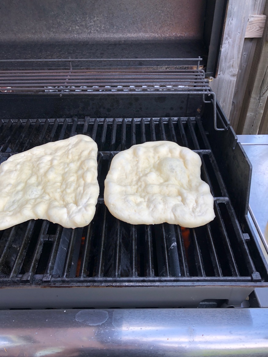 Grilled Caramelized Onion and Mushroom Pizza - How to Eat